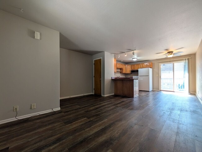Photo - 840 W 4th Aly Unit 840W4th 4