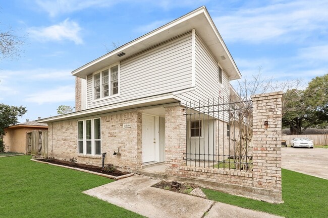 Building Photo - 10814 Sugar Hill Dr