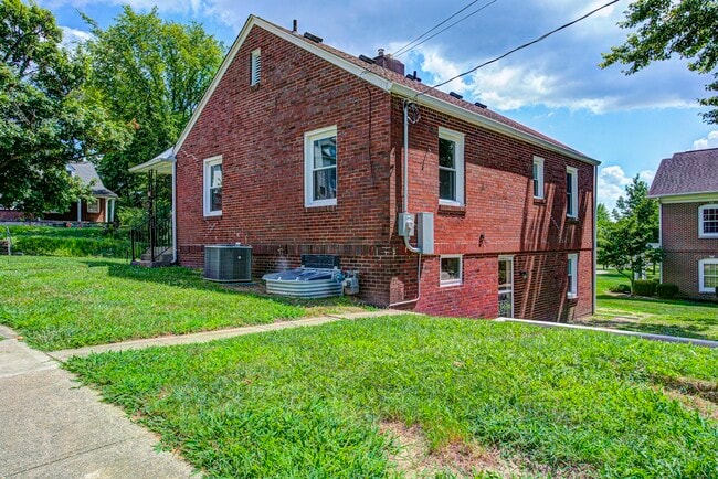 Photo - 601 Walnut St