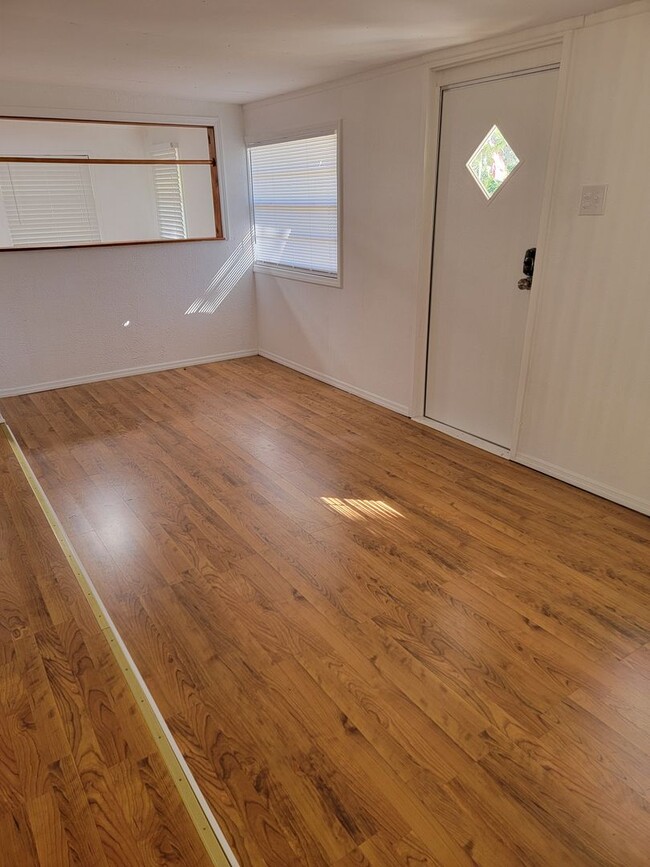 Photo - Peaceful 3/1 on over an Acre in Inverness!!!