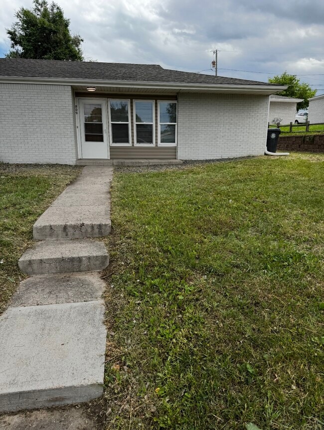 Photo - 509 W 6th St House