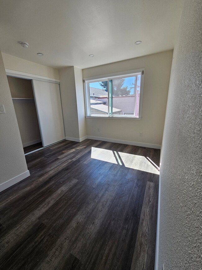 Photo - 1515 Center St