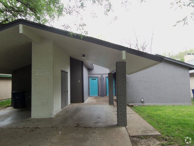 Building Photo - Cute duplex close to downtown!! Rental