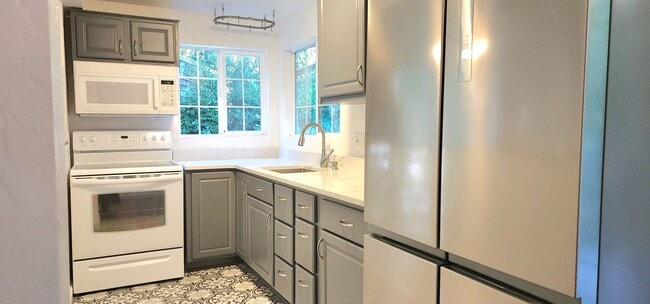 Photo - 42-KE642 N Bass Ct