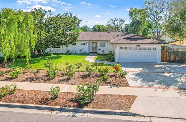 Building Photo - 1281 La Colina Dr Rental