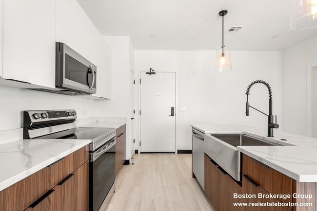 Photo - 600 Broadway Unit 602