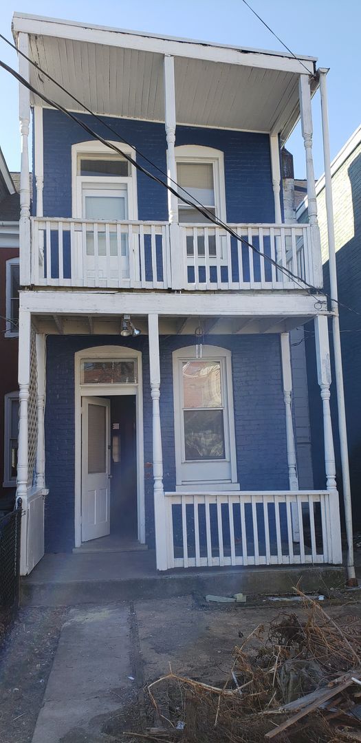 Photo - 4 bedroom, 1 bath, half double