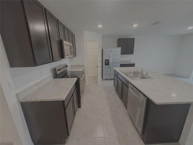 Photo - 481 W Rexford Dr