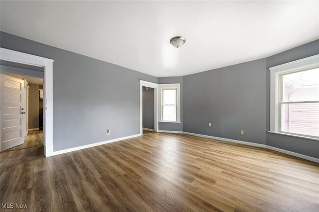 Photo - 3414 Daisy Ave