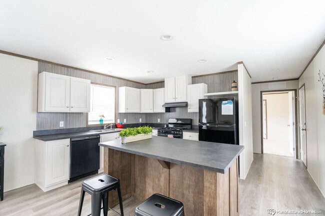 Building Photo - 1811 N Telegraph Rd