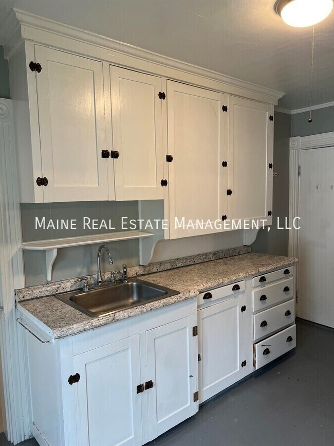 Photo - 232 Center St Unidad 3