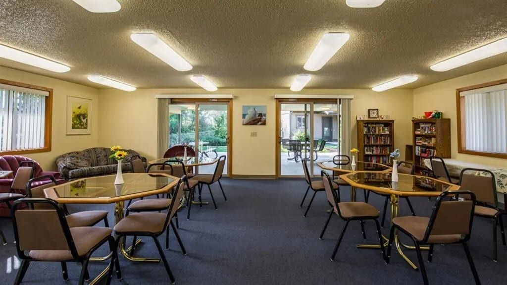 Photo - 933 N Rose St