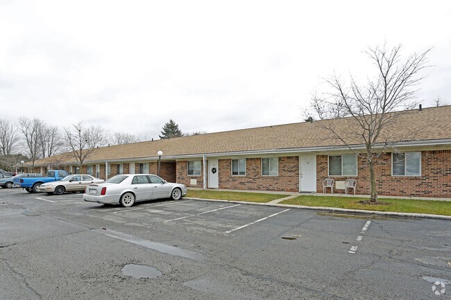 Photo - Dow Manor Apartments