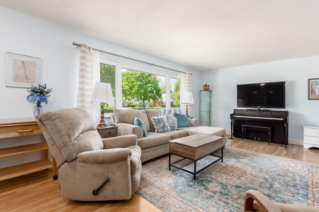 Photo - 2022 Milden Rd