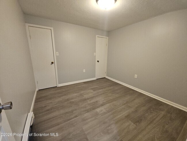 Photo - 853 Drinker Turnpike