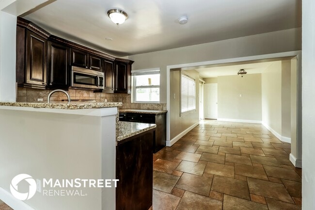 Photo - 104 Ramona Cir