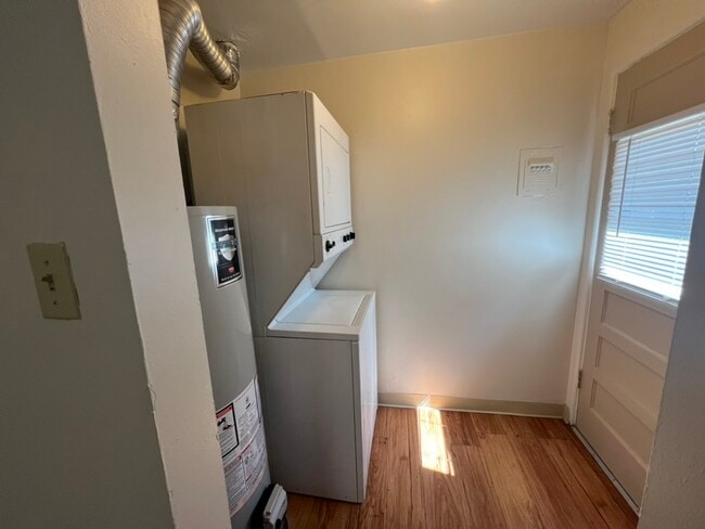 Photo - 2540 Bryant St