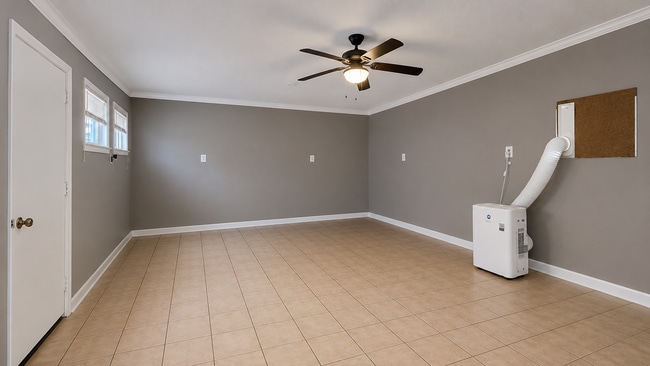 Photo - Studio Apartment