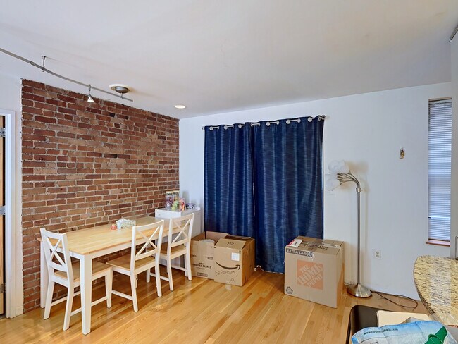 Photo - 111 Gainsborough St Unit 205