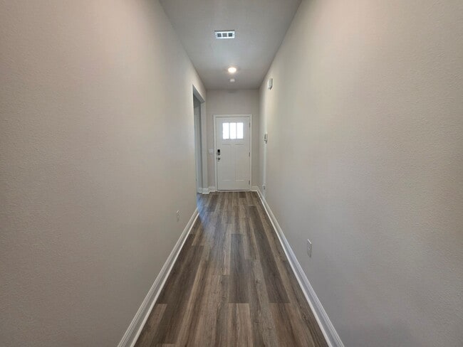 Photo - Brand new 5BR/3BA with Amenities Galore