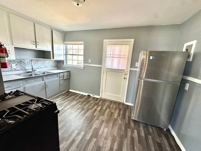 Photo - 212 S Fillmore St Unit Condo