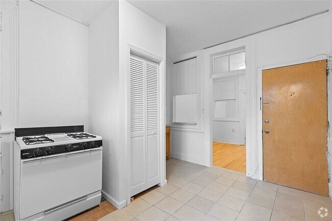 Building Photo - 121 Washington St Unit 5 Rental