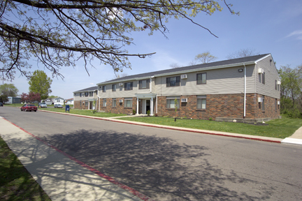Ridgewood Apartments - Ridgewood Apartments