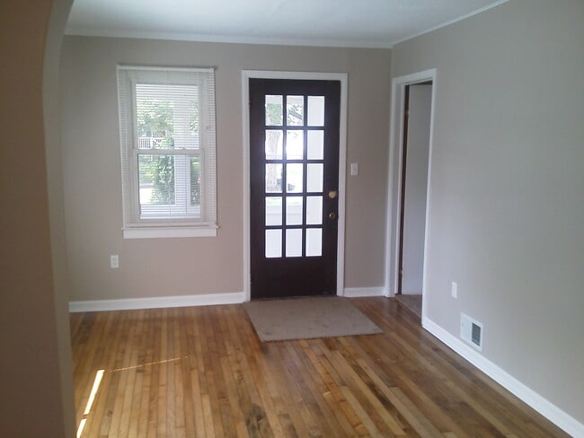 Sala de estar - 2014 Guthrie Ave