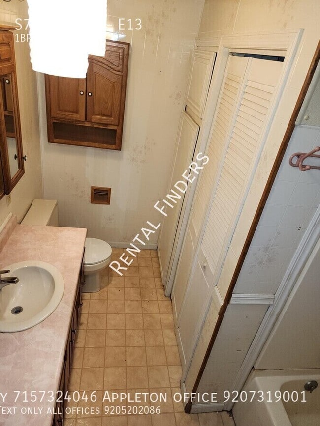 Photo - S7559 US-12 Unit E13