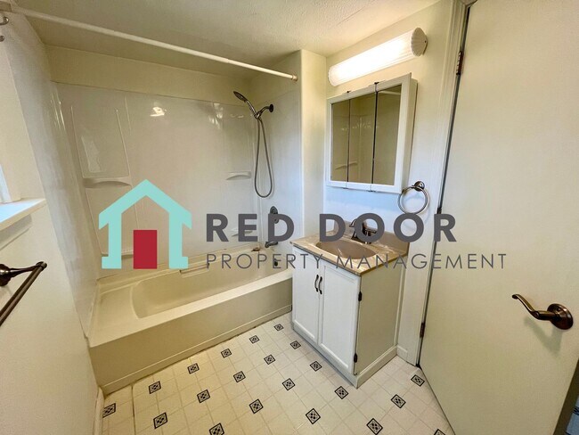 Photo - 1405 Duplex SQD LLC -E Unidad 1407