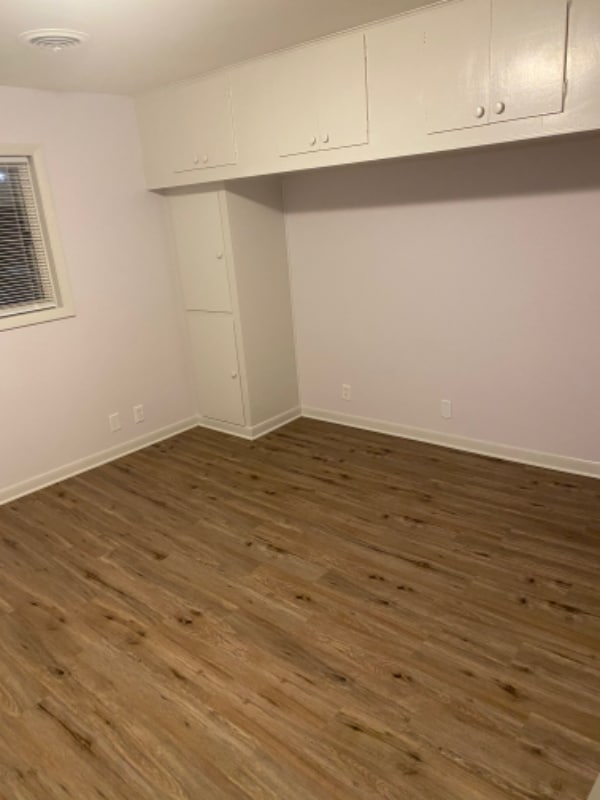 Photo - 902 Townline Rd