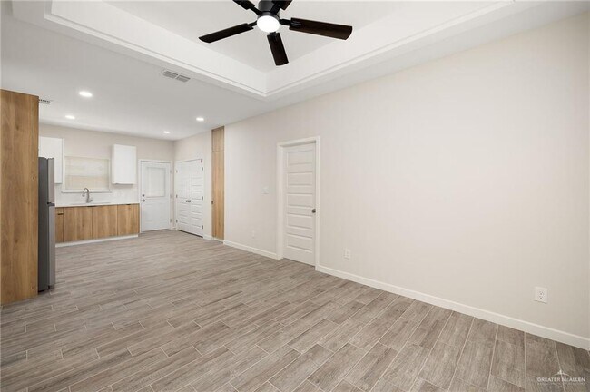 Photo - 15 Selena St Unidad 4