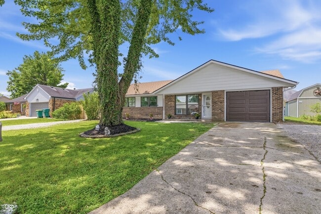 Photo - 234 Meadow Ln