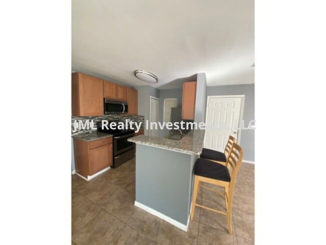 Photo - 2 bedroom 2 bath 1st floor condo in the Hi...
