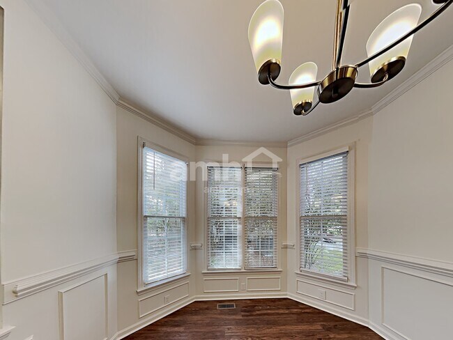 Photo - 925 Alba Rose Ave