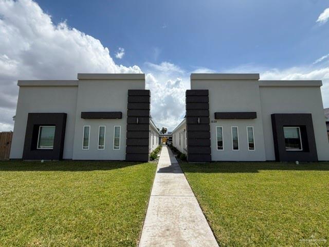 Building Photo - 13 Country Club Dr Unit 3