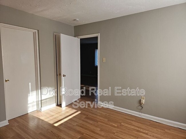 Photo - 3121 Gobel Ave