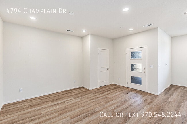 Photo - 4794 Champlain Dr