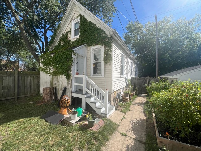 Photo - 2768 N Booth St Apartment Unit Rear Cottage