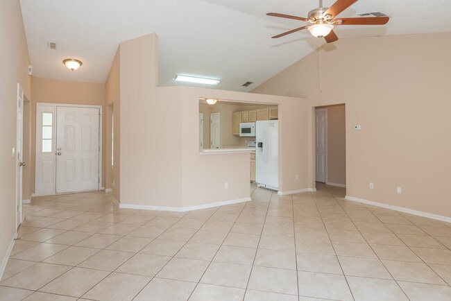 Photo - 8137 Leafcrest Dr