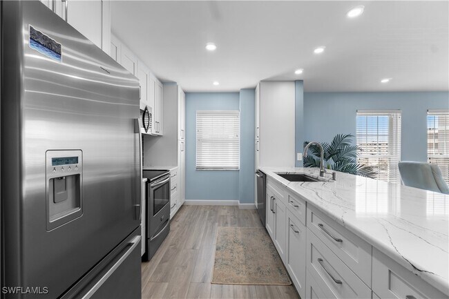 Building Photo - 3483 Gulf Shore Blvd N Unit 604 Rental
