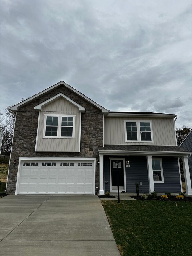 Photo - 430 Ludgate Mnr Townhome