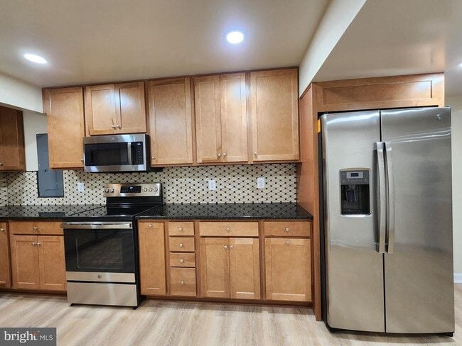 Building Photo - 15826 Aerial View Rd