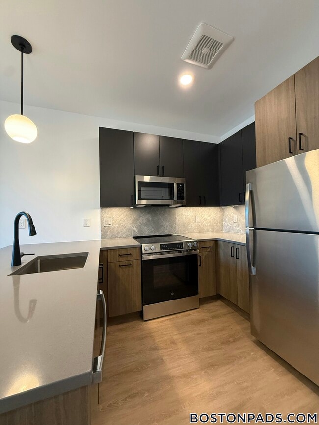 Photo - 199 Gardner St Unit 304