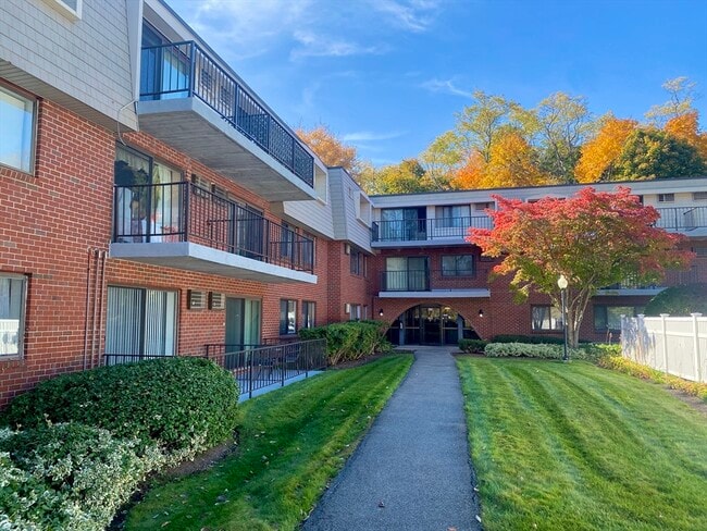 Photo - 573 Broad St Unit 335