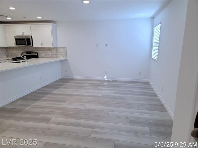 Photo - BRAND NEW 3 BED, 2.5 BATH TOWNHOME IN NW L...