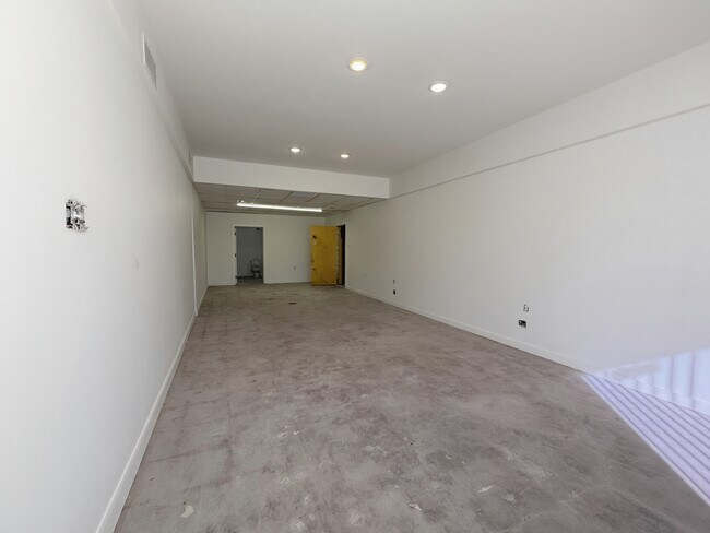 Photo - 2531 W Morton St Unit 2