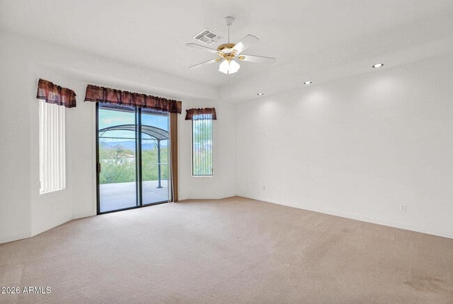 Photo - 18 E Paint Your Wagon Trail