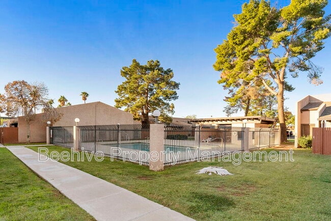 Photo - 629 N Mesa Dr