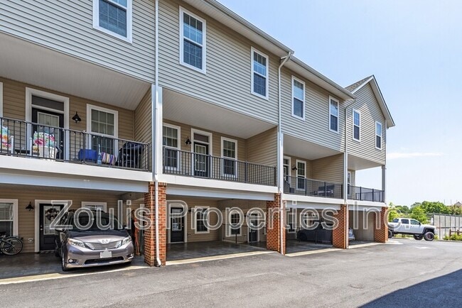 Photo - 43 A - L E Gordon St